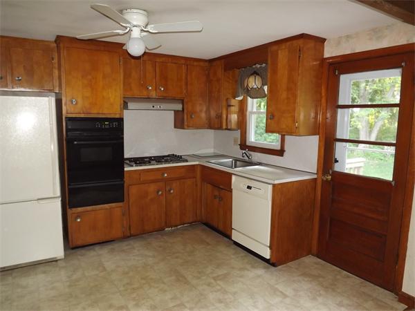 51 Deerfield Road Sharon, MA 02067 - Photo 6 of 10