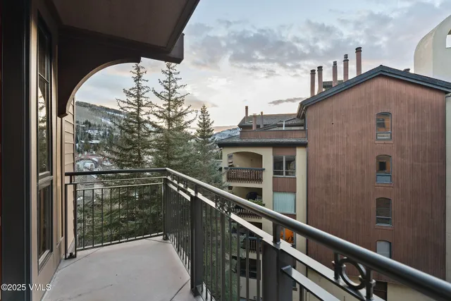 $8,100,000 | 141 East Meadow Drive, Unit 4G WEST, Vail, CO 81657