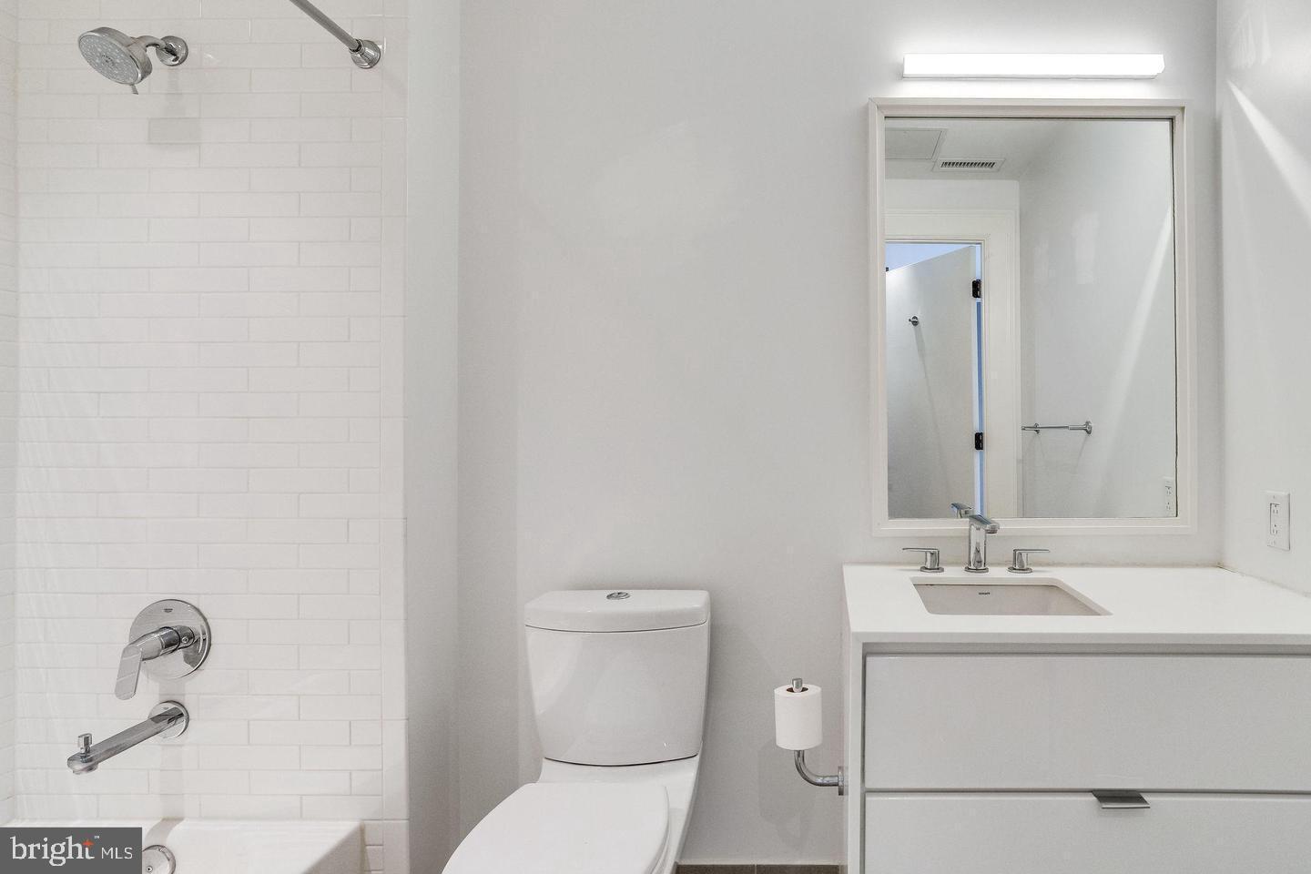 1011 M Street Northwest, Unit 606 Washington, DC 20001 - Photo 14 of 26