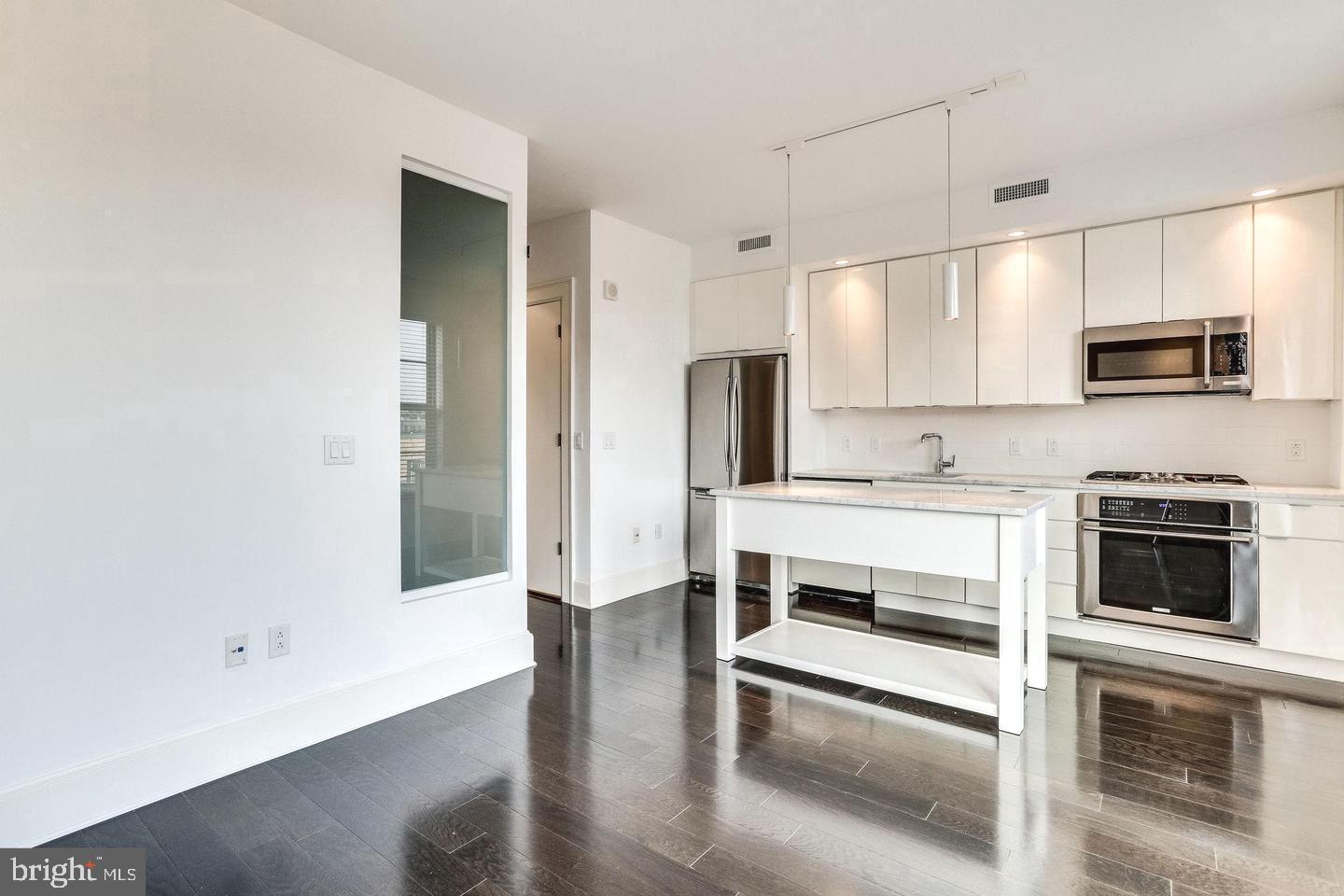 1011 M Street Northwest, Unit 606 Washington, DC 20001 - Photo 9 of 26