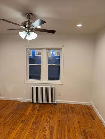 $1,400 | 135 West 22nd Street, Bayonne, NJ 07002