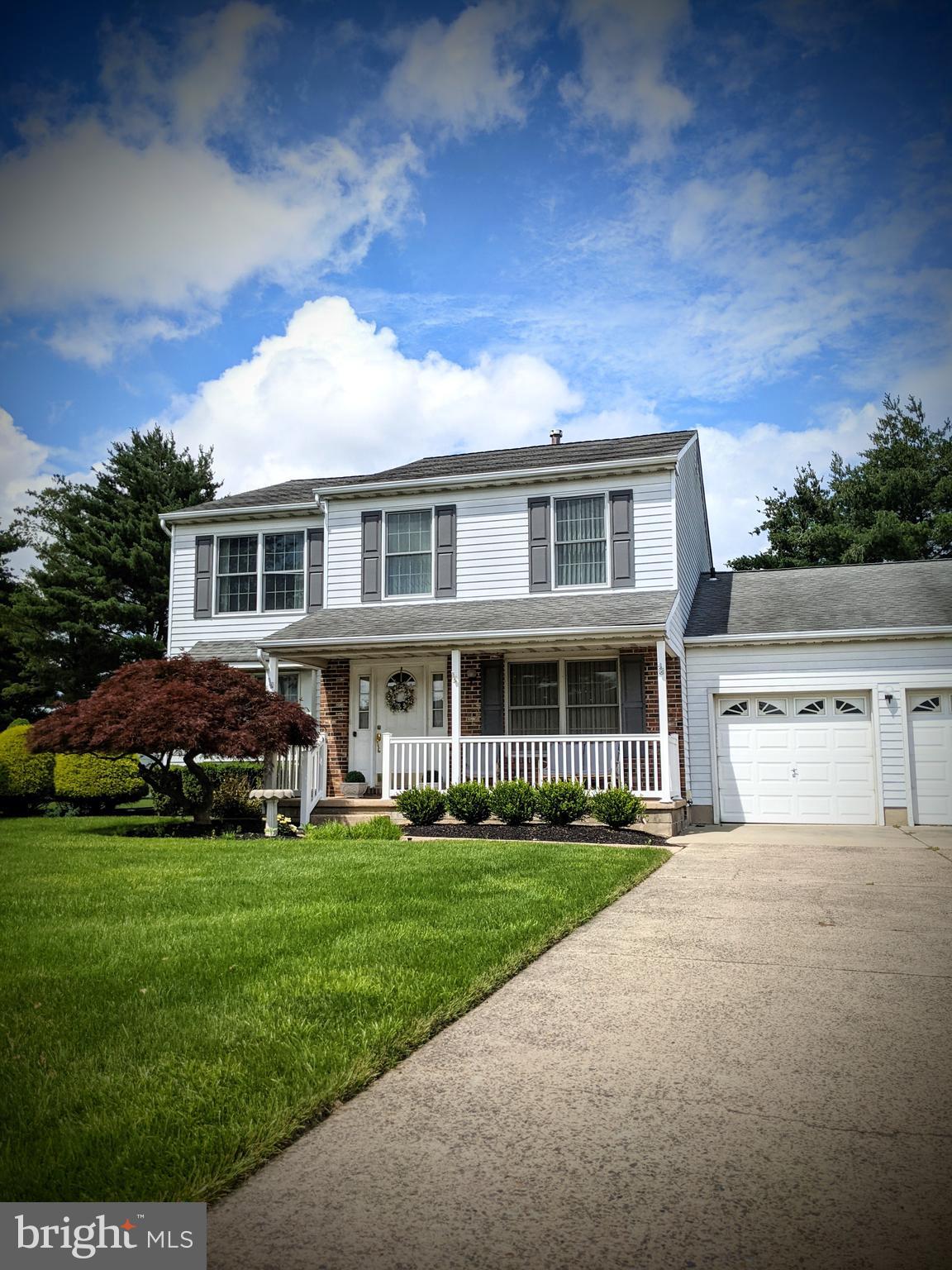 41 Wayside Road Berlin, NJ 08009 - Photo 1 of 33 Front curbside.
