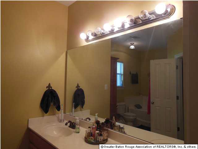 13648 Crotwell Road Denham Springs, LA 70726 - Photo 8 of 9 Gallery Image 8