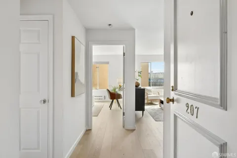 $499,000 | 550 South Van Ness Avenue, Unit 207, San Francisco, CA 94110