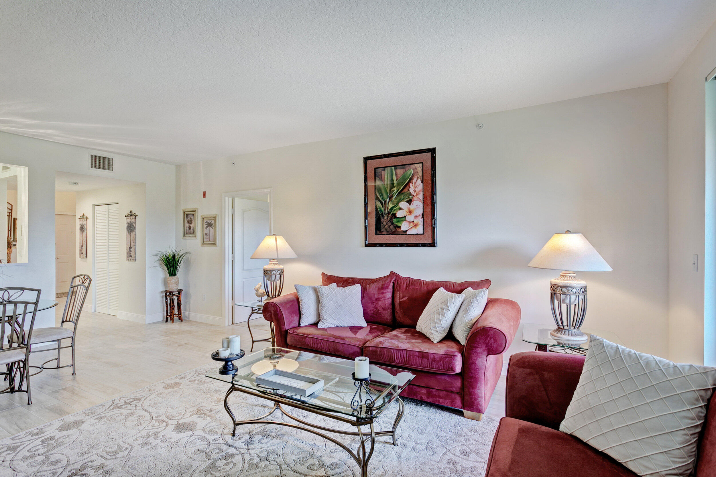 500 Uno Lago Drive, Unit 402 Juno Beach, FL 33408 - Photo 17 of 36 Living Space