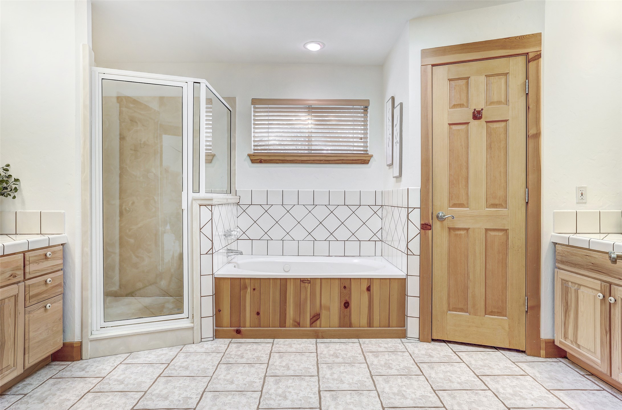 125 Kyle Lane Georgetown, TX 78633 - Photo 19 of 34 a view of an entryway door