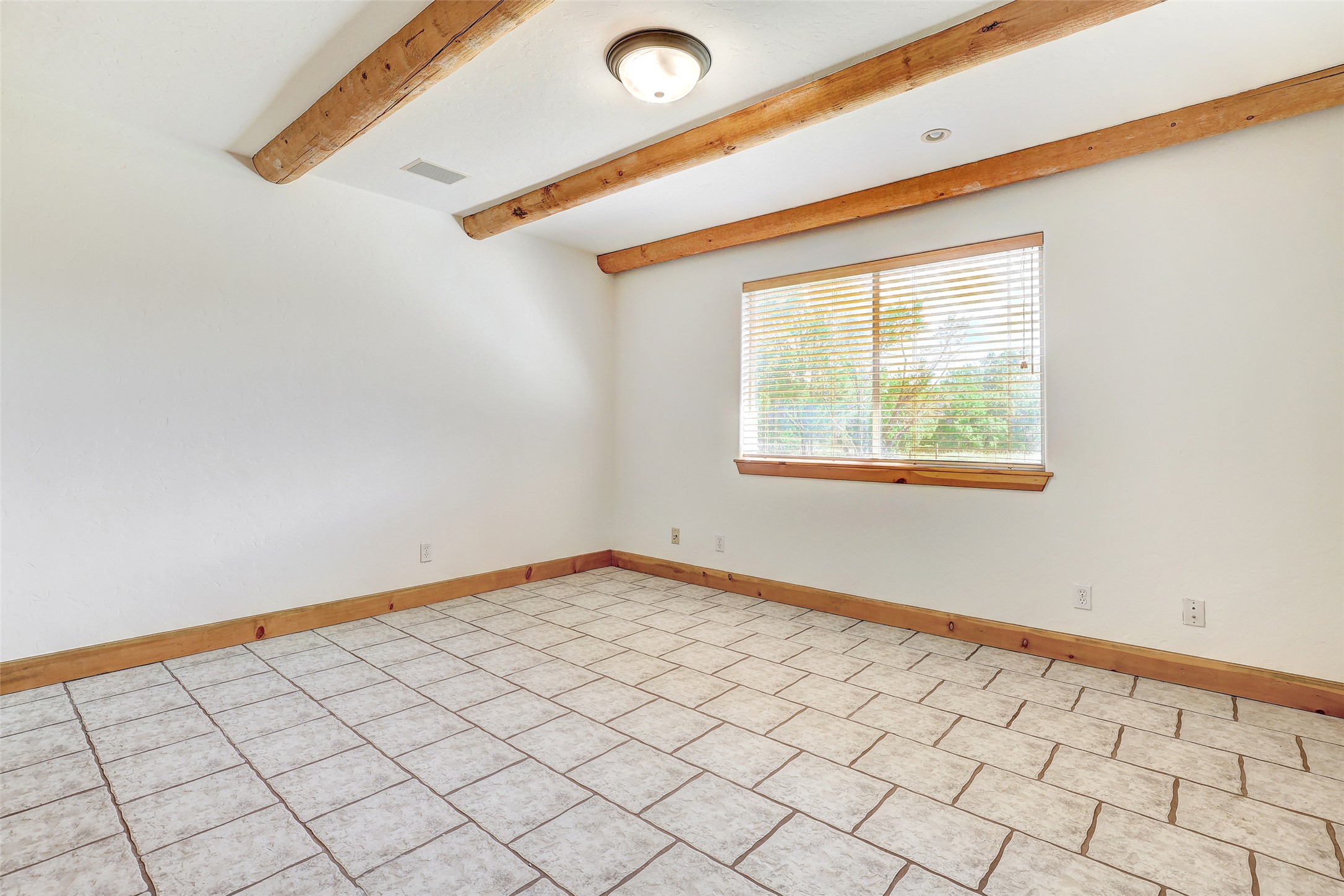 125 Kyle Lane Georgetown, TX 78633 - Photo 25 of 34 a view of an empty room