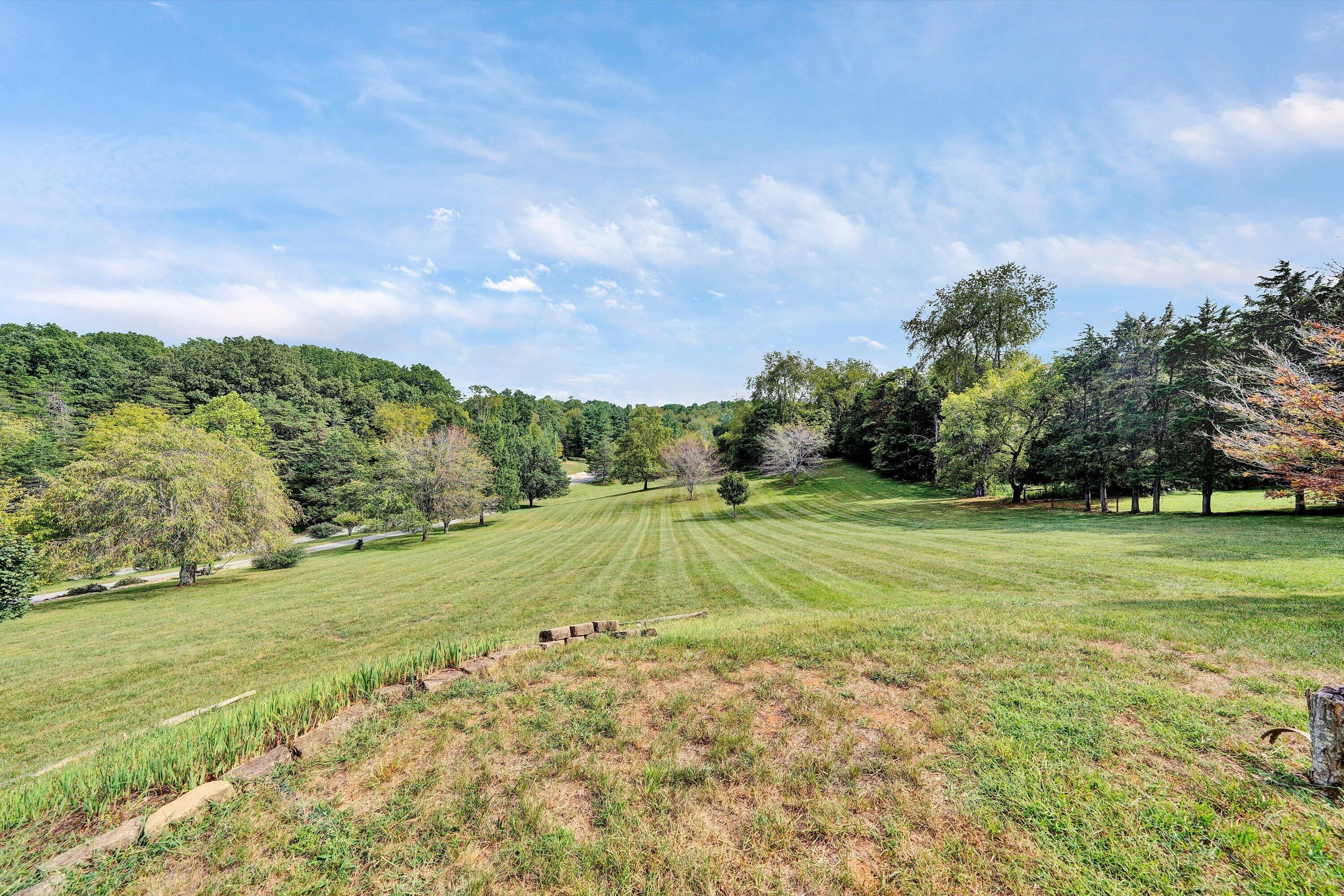 819 Sprinkle Road Fincastle, VA 24090 - Photo 49 of 52 48-DSC00419