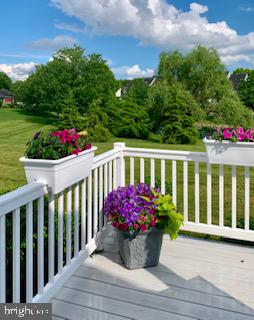 610 Courthouse Circle Lititz, PA 17543 - Photo 37 of 53 Welcoming deck
