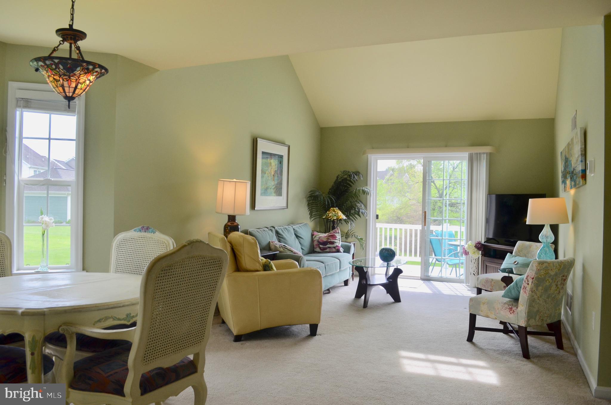 610 Courthouse Circle Lititz, PA 17543 - Photo 5 of 53 Open floor plan