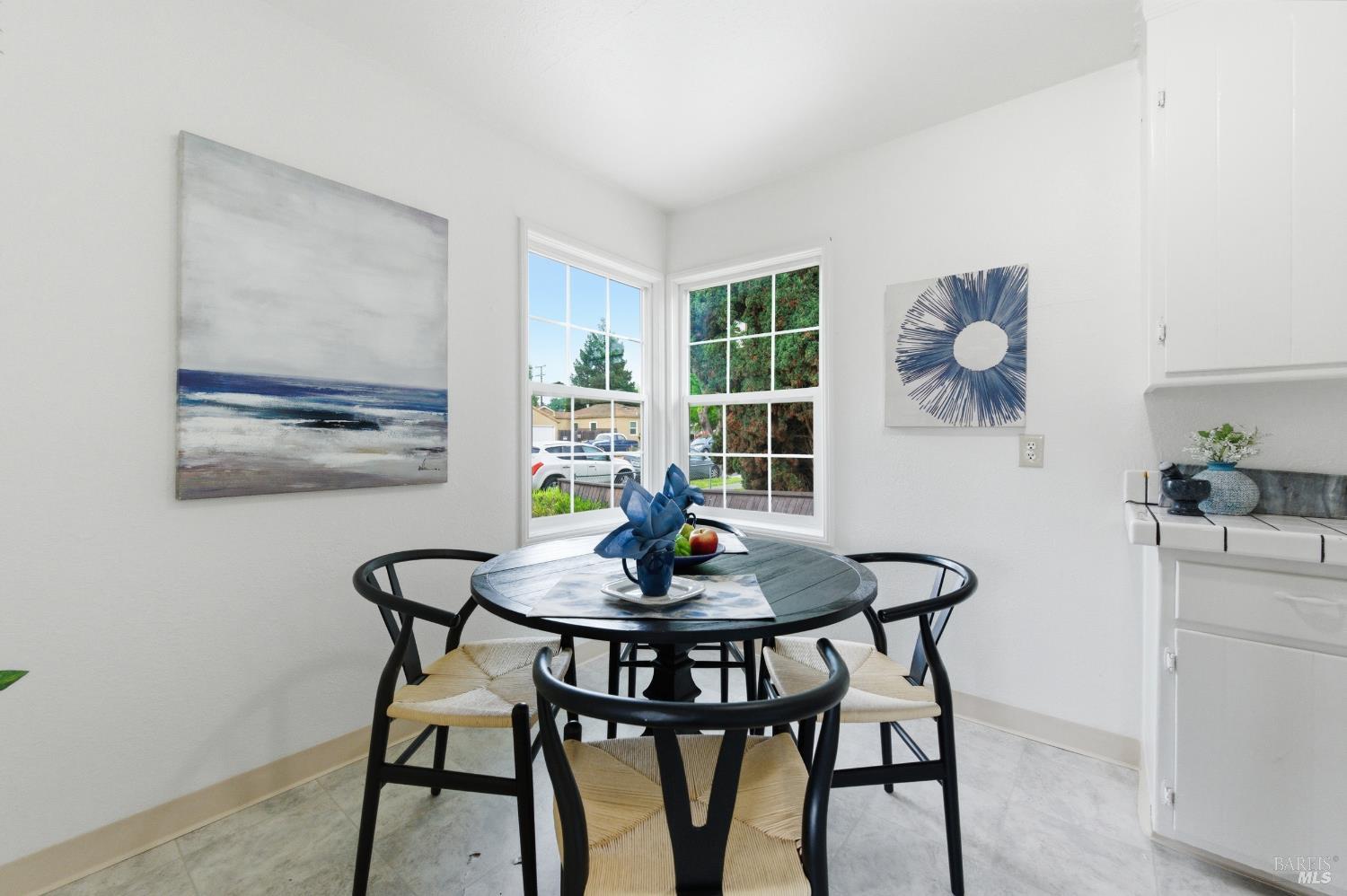691 Annette Avenue Vallejo, CA 94591 - Photo 12 of 41 a dining room with furniture and window