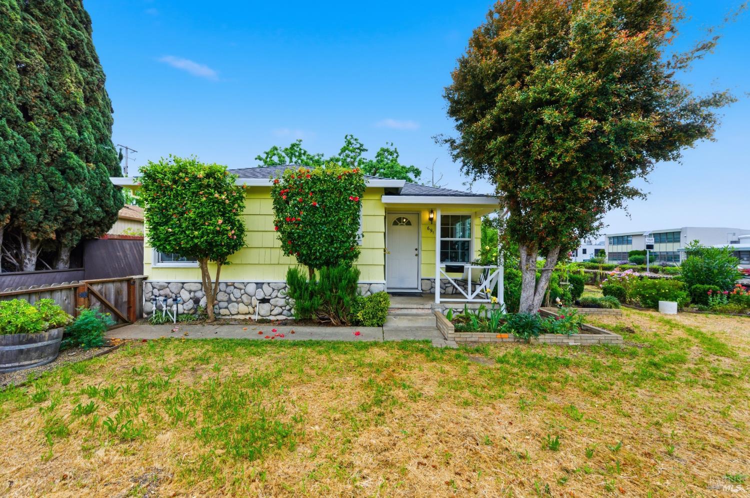 691 Annette Avenue Vallejo, CA 94591 - Photo 2 of 41 a house view with a garden space
