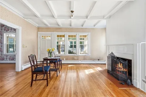 $689,900 | 17 Munroe Street, Lynnfield, MA 01940