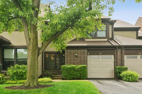 $375,000 | 171 Shadow Bend Drive, Unit 171, Wheeling, IL 60090
