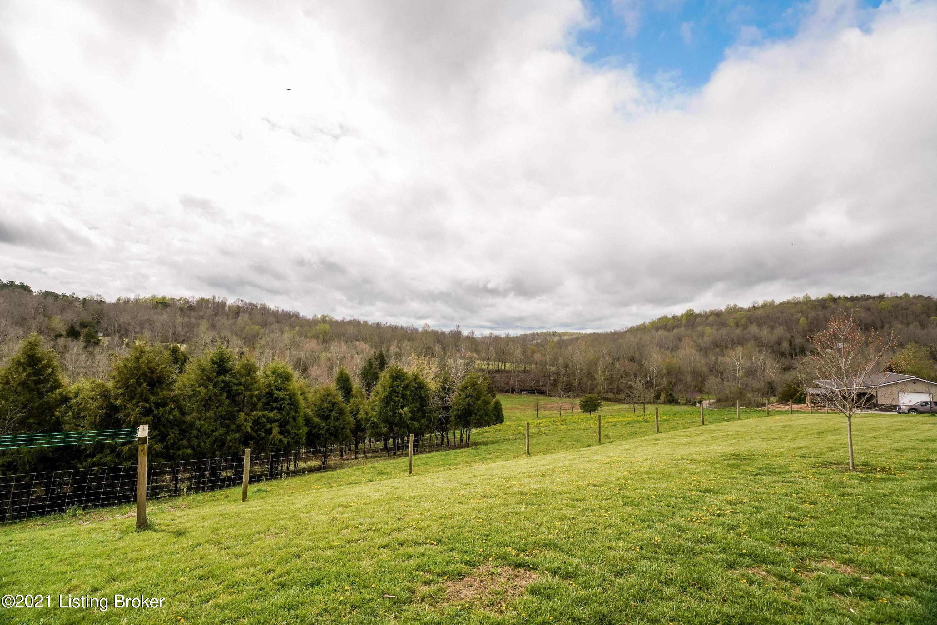 1015 Charlie Huffman Road Clarkson, KY 42726 - Photo 7 of 39 021-1015-21