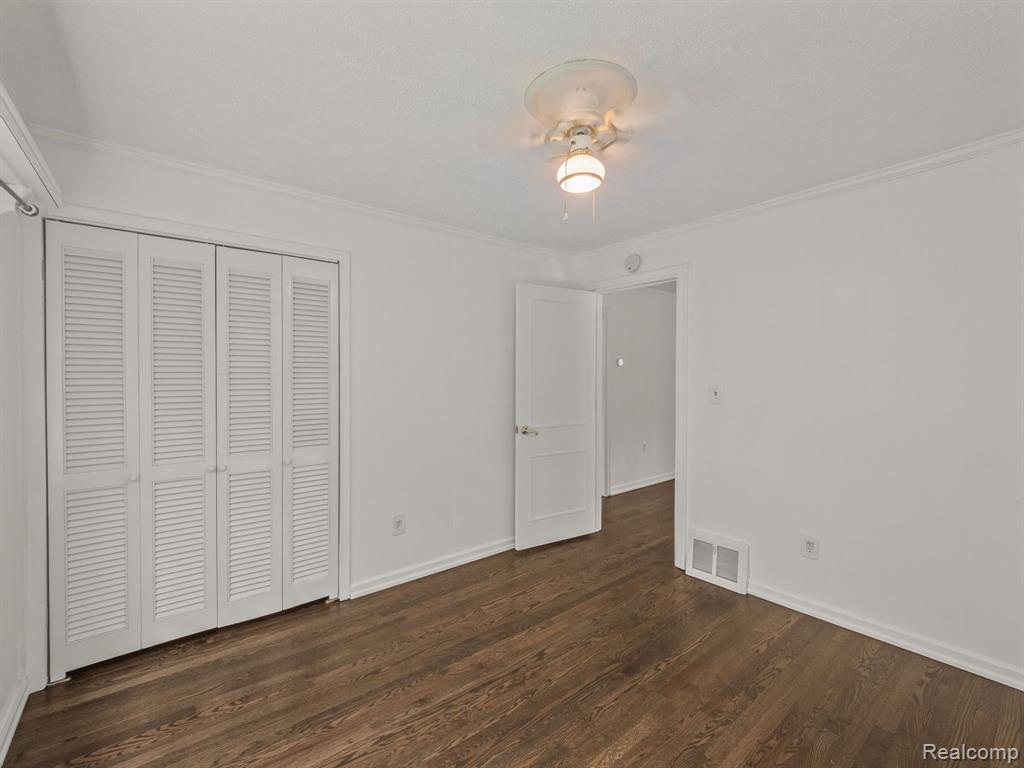 48070 Shelby Road Utica, MI 48317 - Photo 16 of 29