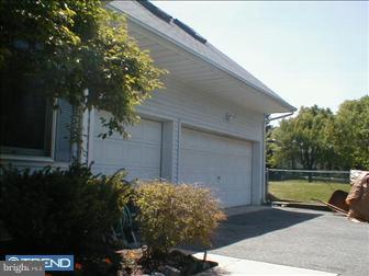 8 Rossi Road Cookstown, NJ 08511 - Photo 2 of 6 Exterior