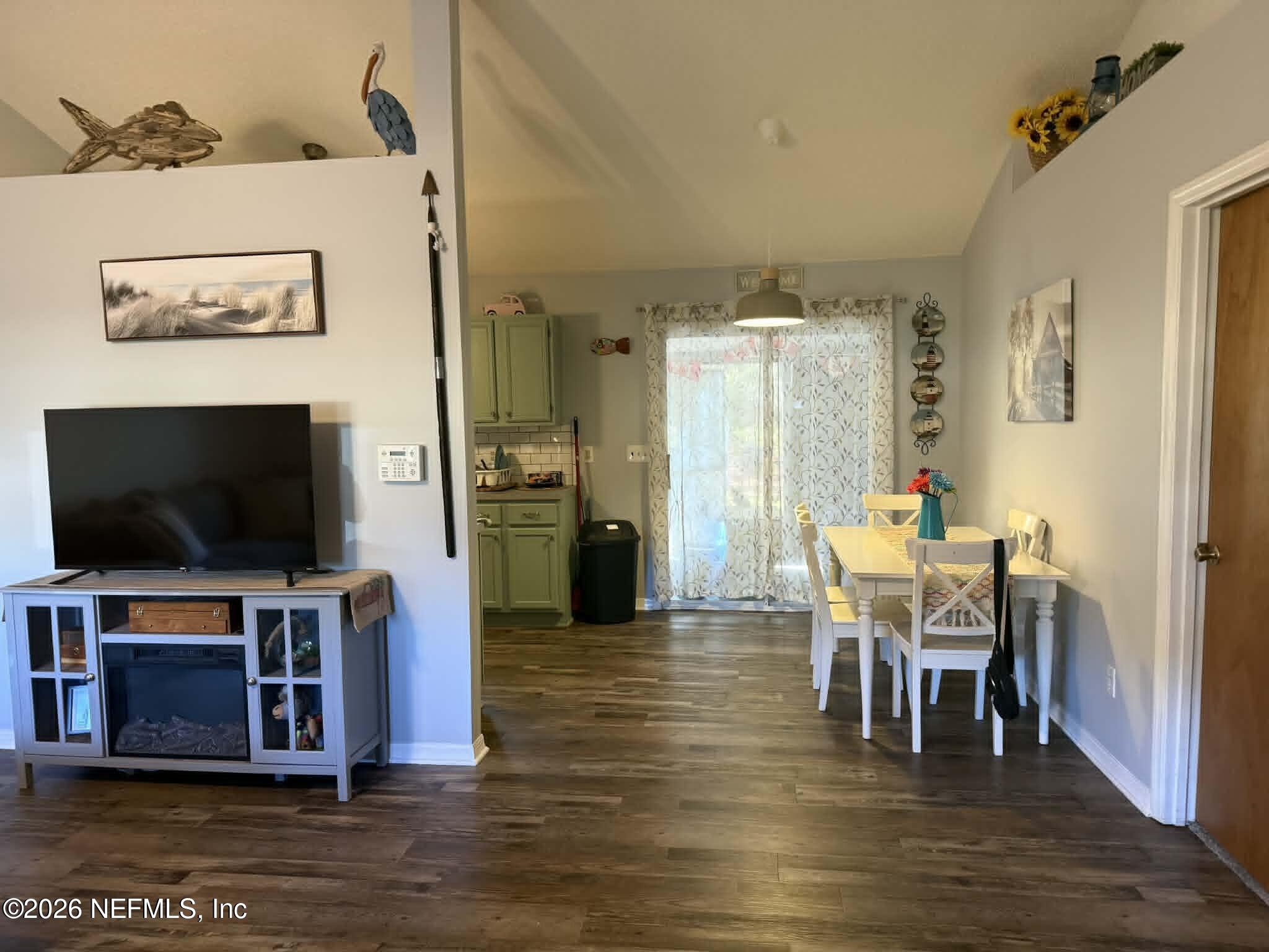 209 Scott Street Interlachen, FL 32148 - Photo 4 of 17 9201b8fa-0e79-468a-89de-4a13ce976626