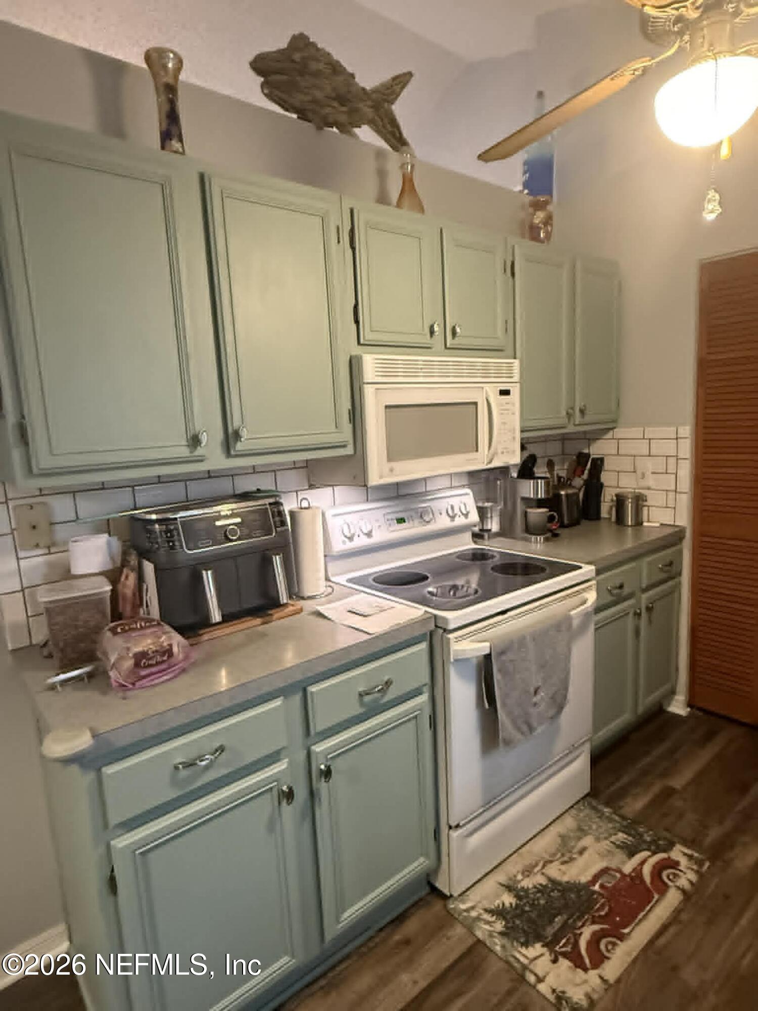 209 Scott Street Interlachen, FL 32148 - Photo 6 of 17 91f0f698-985d-4523-9fb7-9a5bf6c632ee (1)