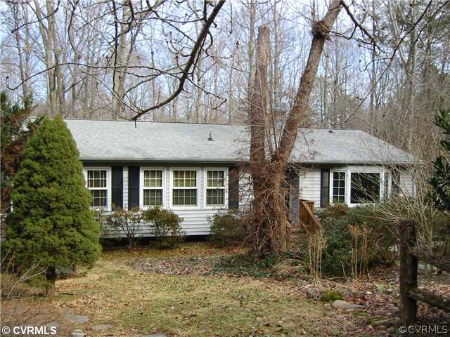 18099 Hewlett Road Beaverdam, VA 23015 - Photo 1 of 12 Exterior Front