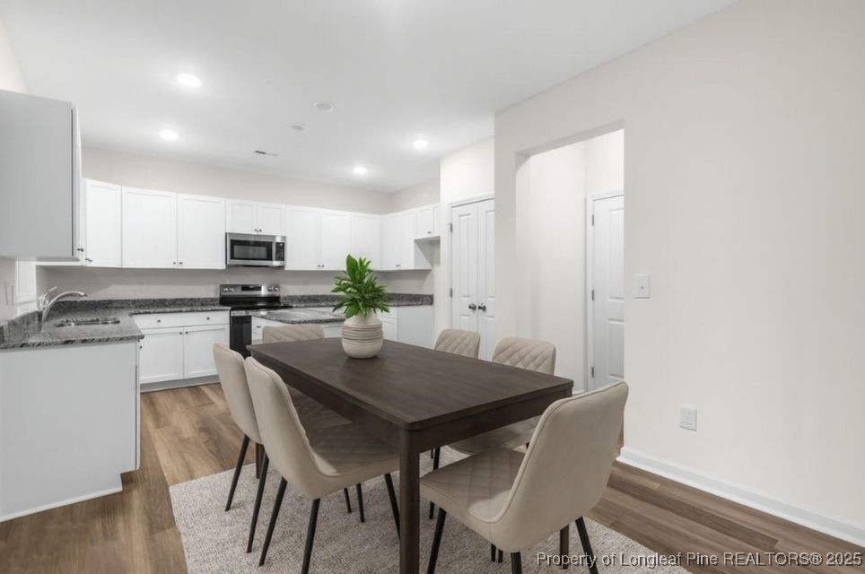 171 Traveller Way Raeford, NC 28376 - Photo 14 of 47 Dining Area -VIRTUALLY STAGED