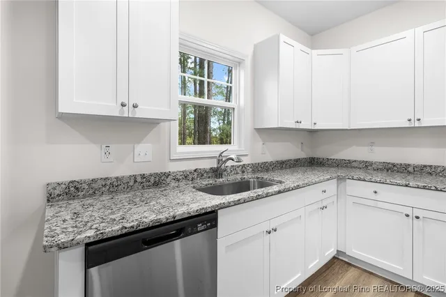 $374,995 | 171 Traveller Way, Raeford, NC 28376