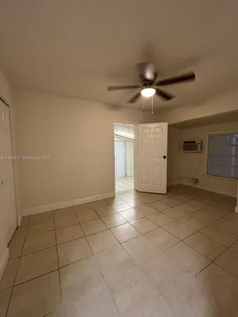 $2,600 | 561 Northwest 113th Street, Unit 563, Miami Shores, FL 33168