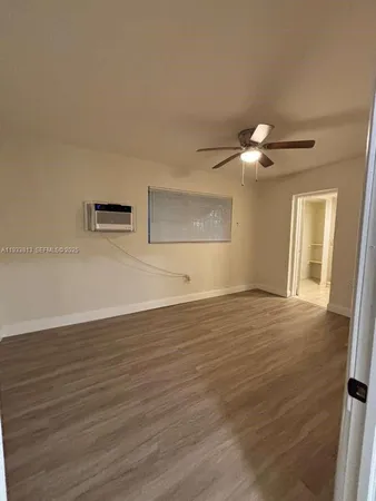 $2,600 | 561 Northwest 113th Street, Unit 563, Miami Shores, FL 33168