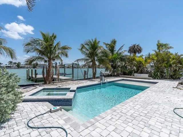 $3,975,000 | 575 Crystal Drive, Madeira Beach, FL 33708