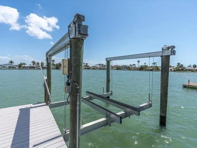 $3,975,000 | 575 Crystal Drive, Madeira Beach, FL 33708