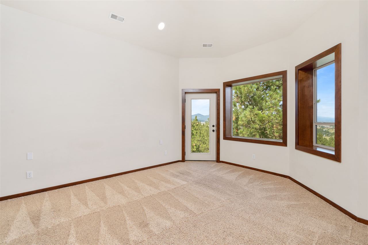 3011 North Chase Road Liberty Lake, WA 99019 - Photo 8 of 20 Gallery Image 8