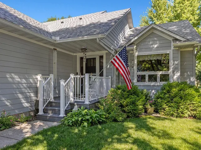 $395,000 | 1225 Cuylle Bay, Faribault, MN 55021