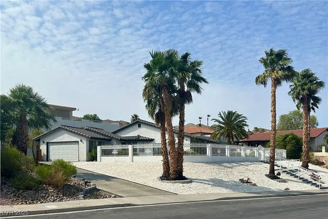 $599,500 | 935 Vista Lago Way, Boulder City, NV 89005