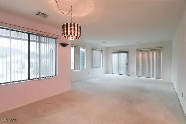 $599,500 | 935 Vista Lago Way, Boulder City, NV 89005