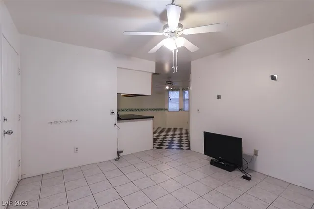 $599,500 | 935 Vista Lago Way, Boulder City, NV 89005