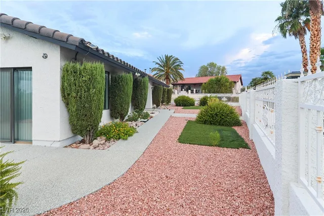$599,500 | 935 Vista Lago Way, Boulder City, NV 89005