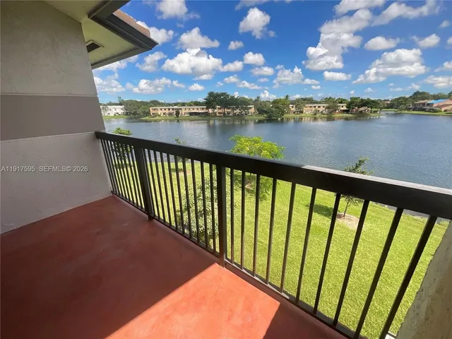 $275,000 | 9846 Nob Hill Lane, Unit 9846, Sunrise, FL 33351