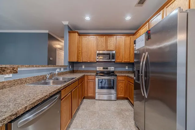 $299,900 | 3056 Cedar Glade Lane Northeast, Buford, GA 30519