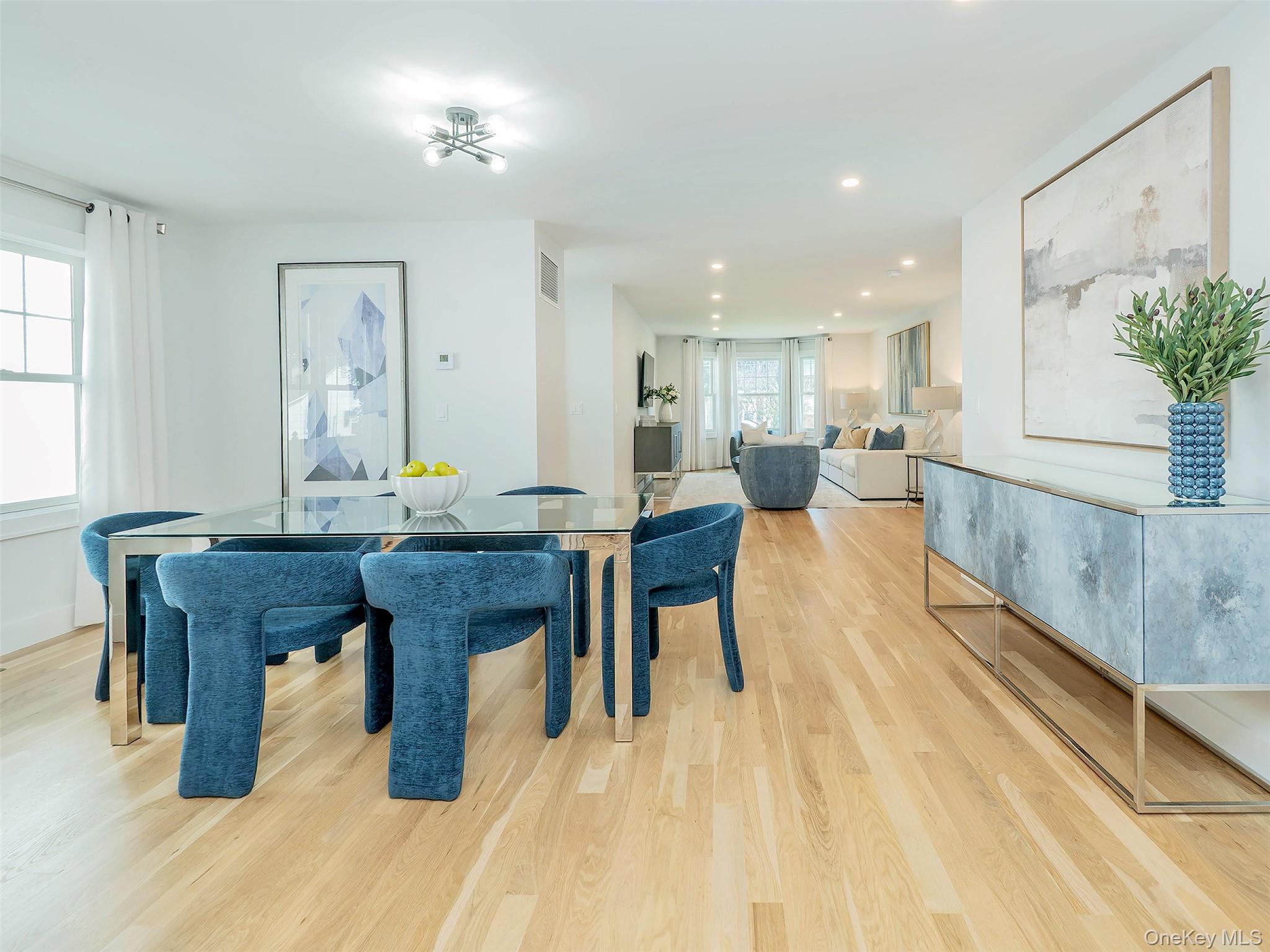 59 Edgewood Road, Unit A Port Washington, NY 11050 - Photo 4 of 20 Gallery Image 4