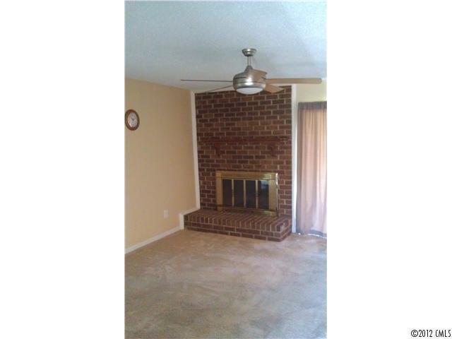 11149 Harrowfield Road, Unit 1819 Charlotte, NC 28226 - Photo 2 of 6