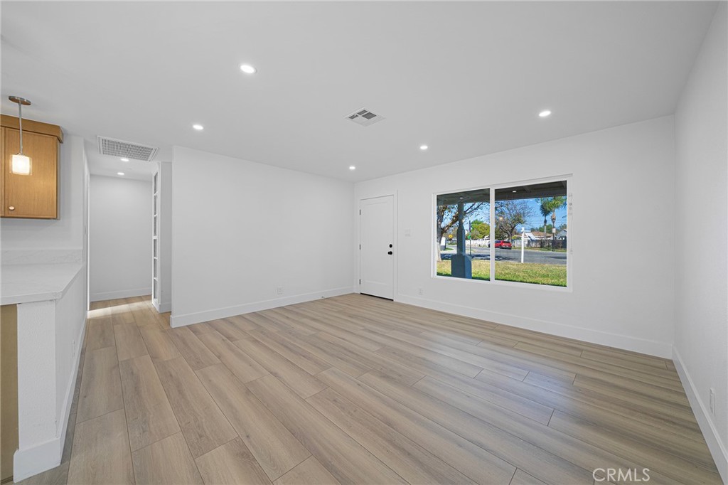 8326 Greenpoint Avenue Riverside, CA 92503 - Photo 13 of 29