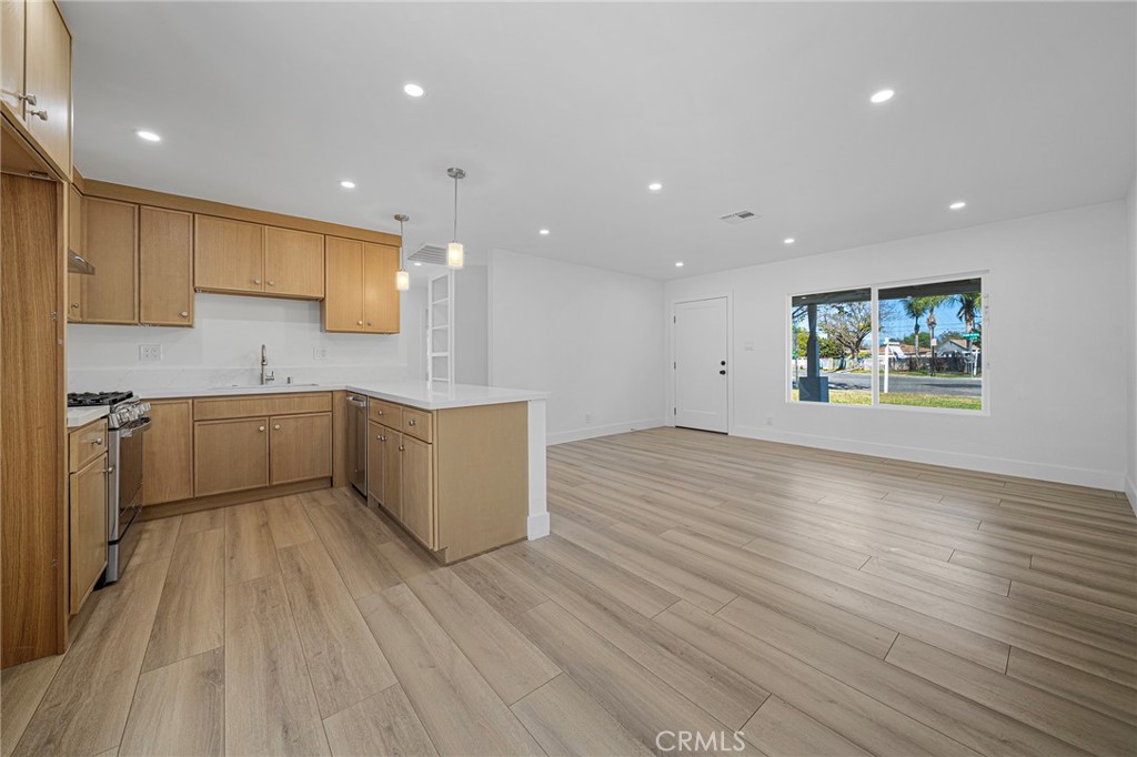 8326 Greenpoint Avenue Riverside, CA 92503 - Photo 10 of 29