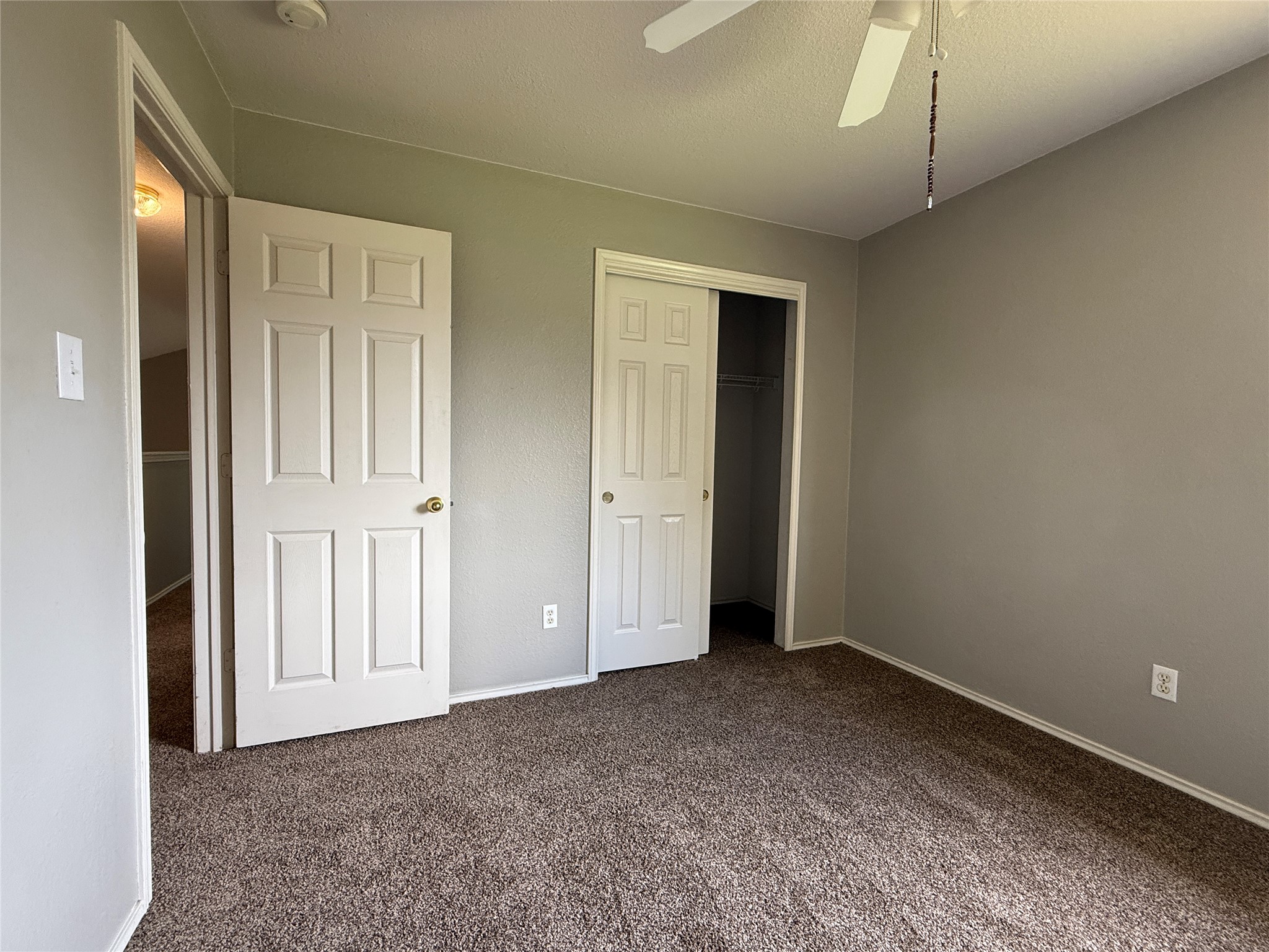 2120 Jester Farms Road Round Rock, TX 78664 - Photo 15 of 28 A well-lit bedroom provides ample space for personal comfort.