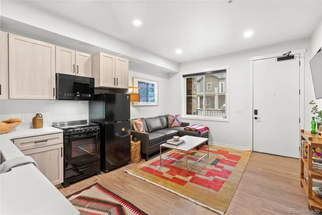 $299,000 | 2115 Hummingbird Way, Unit 103, Georgetown, CO 80444