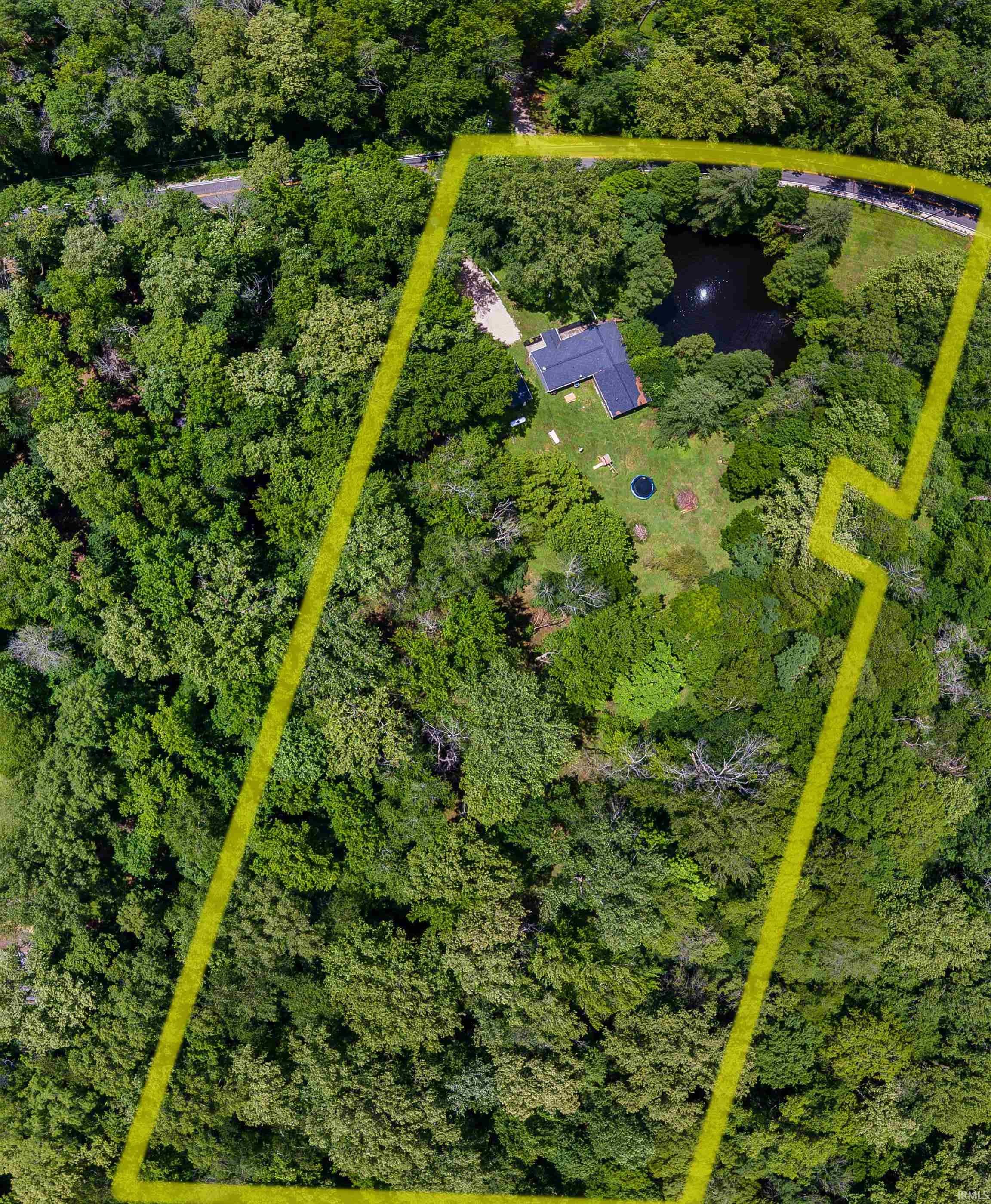 3822 Johnson Road Boonville, IN 47601 - Photo 2 of 28