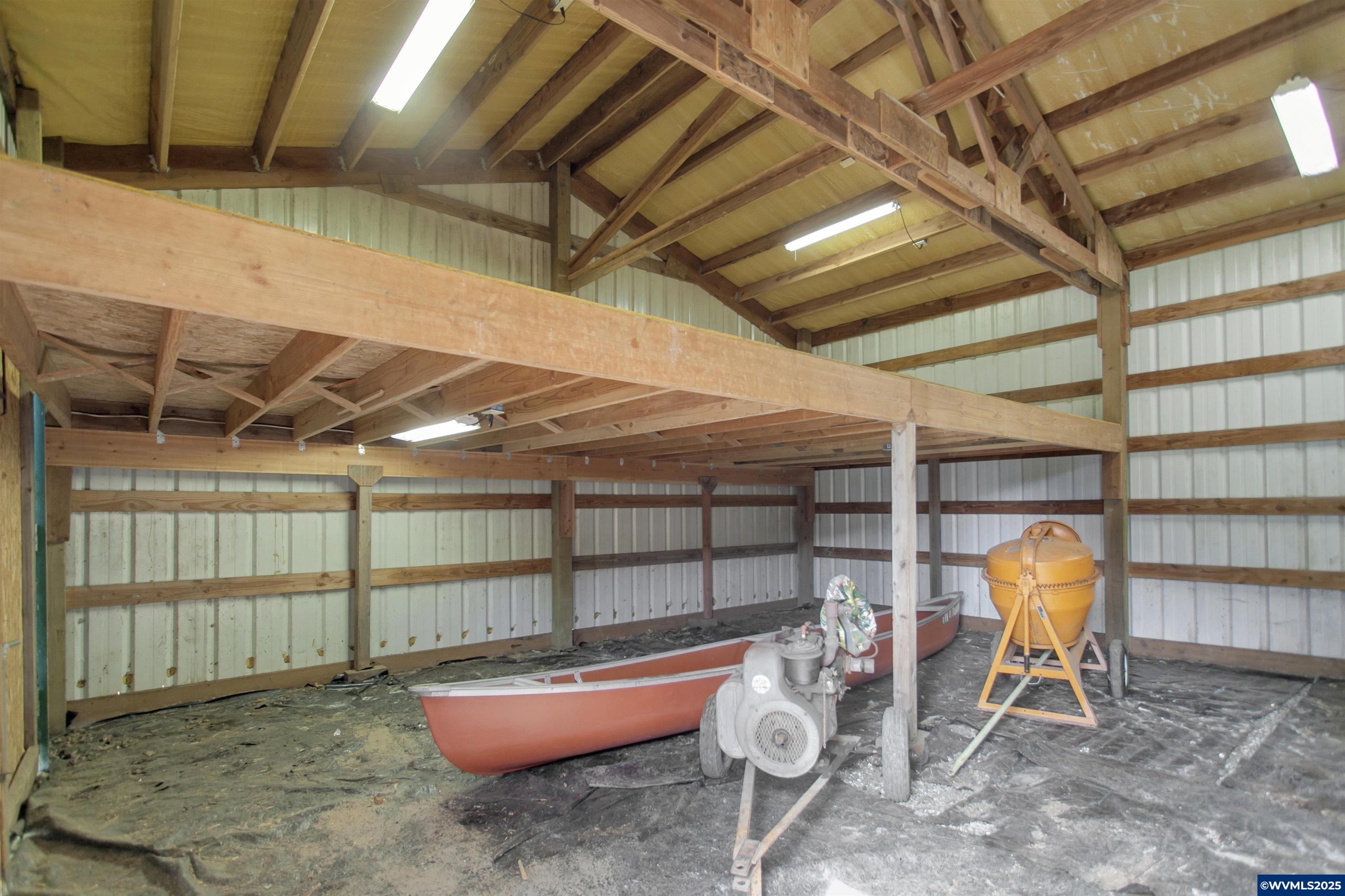 17234 Oakdale Road Dallas, OR 97338 - Photo 32 of 48