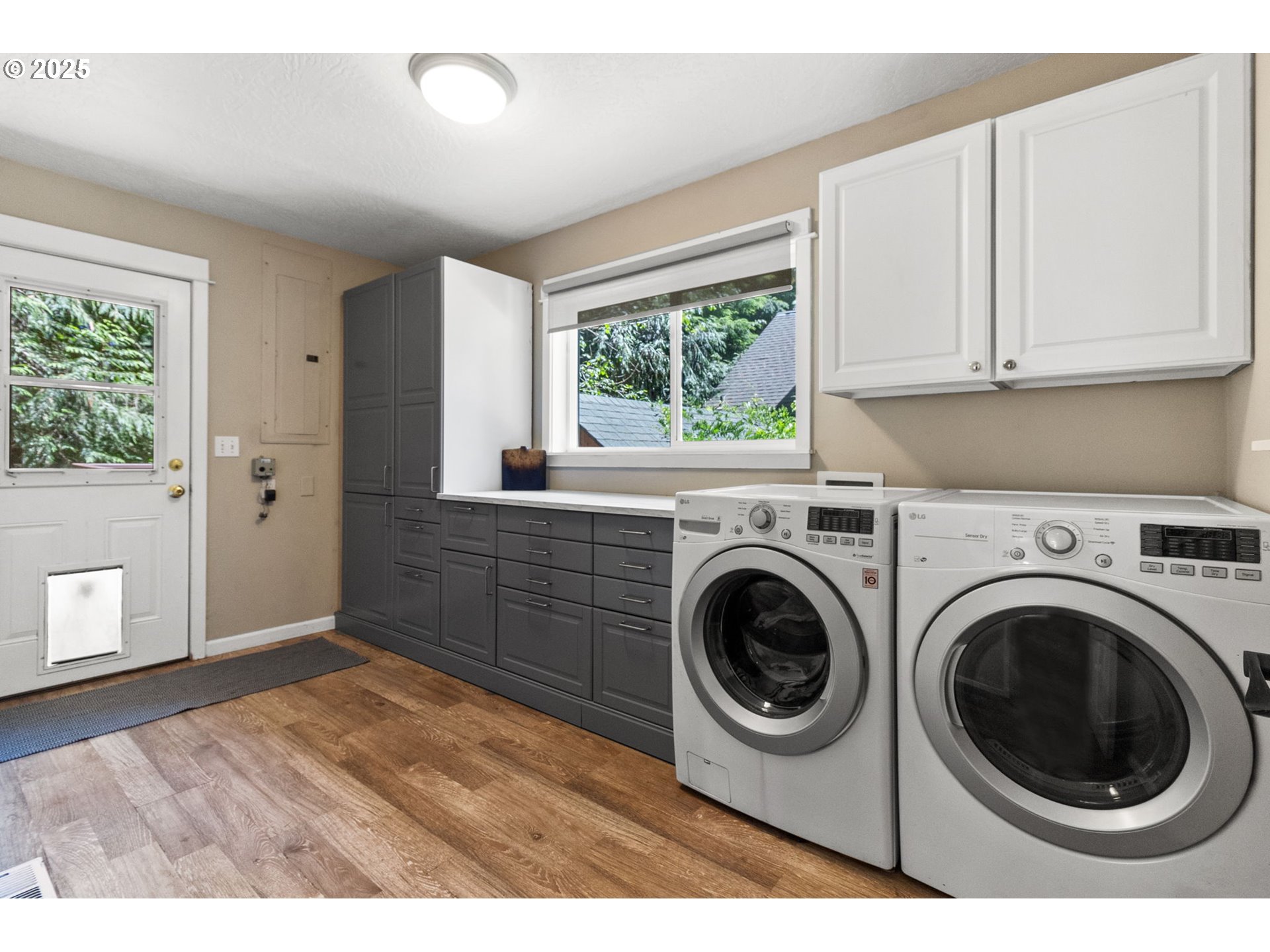 42871 Deerhorn Road Springfield, OR 97478 - Photo 16 of 48 Laundry