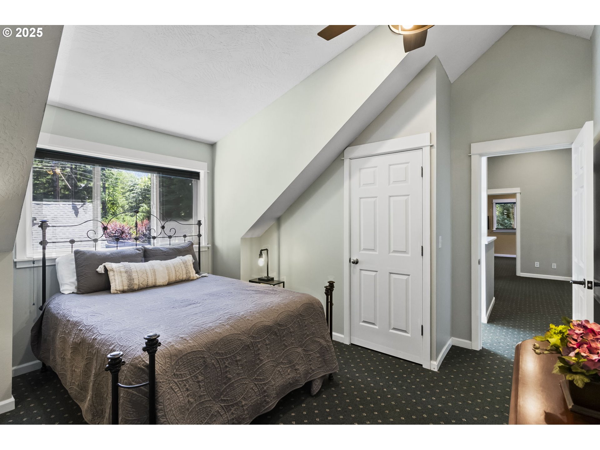 42871 Deerhorn Road Springfield, OR 97478 - Photo 24 of 48 Bedroom