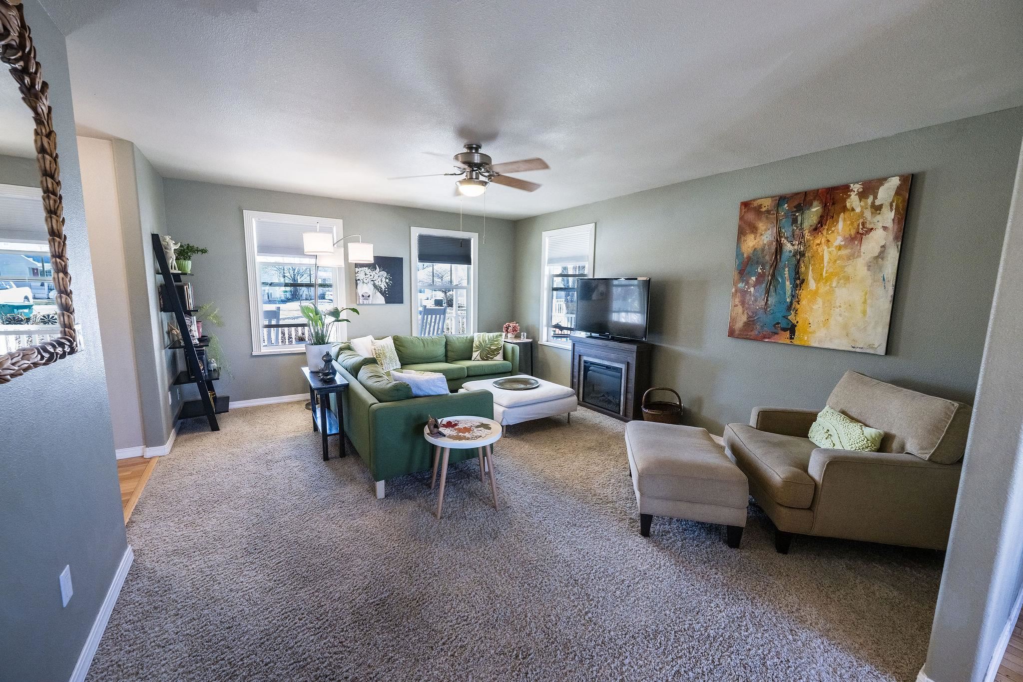 123 Kent Street Fruita, CO 81521 - Photo 4 of 42