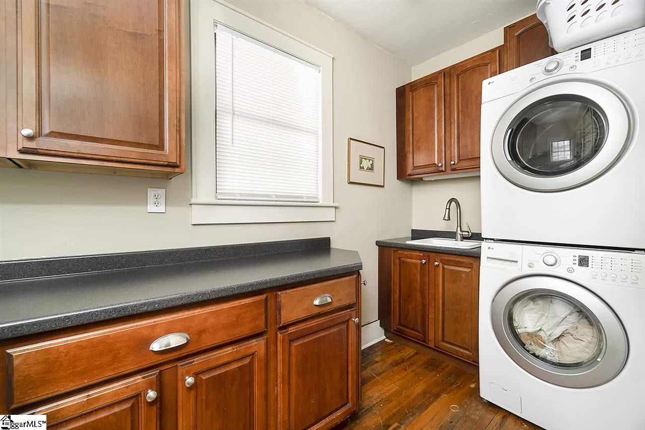 211 Walnut Street Greenville, SC 29607 - Photo 25 of 35